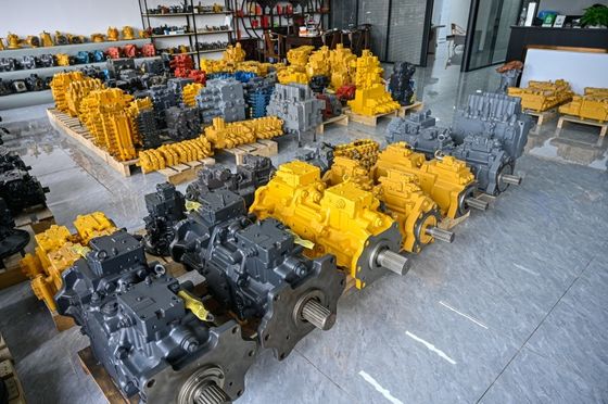 Komatsu 201-60-00120 Travel Motor PC60-2 PC60-3 Final Drive Excavator Track Motor Assembly High Torque Travel Reduction Component