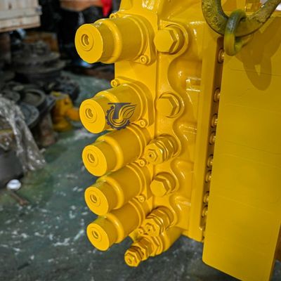 Komatsu PC2000-8 Máy đào van điều khiển chính 709-1A-11300 709-1A-11400 709-1A-11100