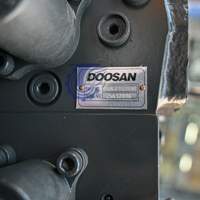 Van điều khiển UX28 cho Doosan Daewoo DX215 DX220 DX225-5-7 Van điều khiển chính máy đào