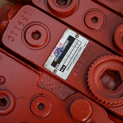 Van điều khiển Nachi DPK-T04-8P-DC-7815F cho máy đào Hitachi EX55 ZAX60 Kobelco SK60