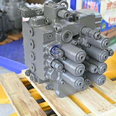 VOE14532821 Van điều khiển thủy lực EC210 EC240 Máy đào van điều khiển chính Vật liệu xây dựng Phụ tùng