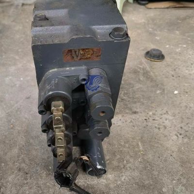 723-82-31100 7238231100 723-82-30100 Đối với Komatsu FD35/40-10 FD35Y/40Y-10 FD40Z-10 FD45-10 Phân tích xe nâng thủy lực VALVE điều khiển chính